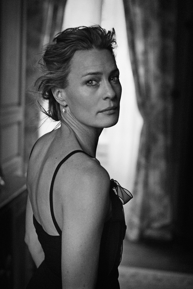 Robin Wright par Peter Lindbergh pour Vogue Italia Juin 2010