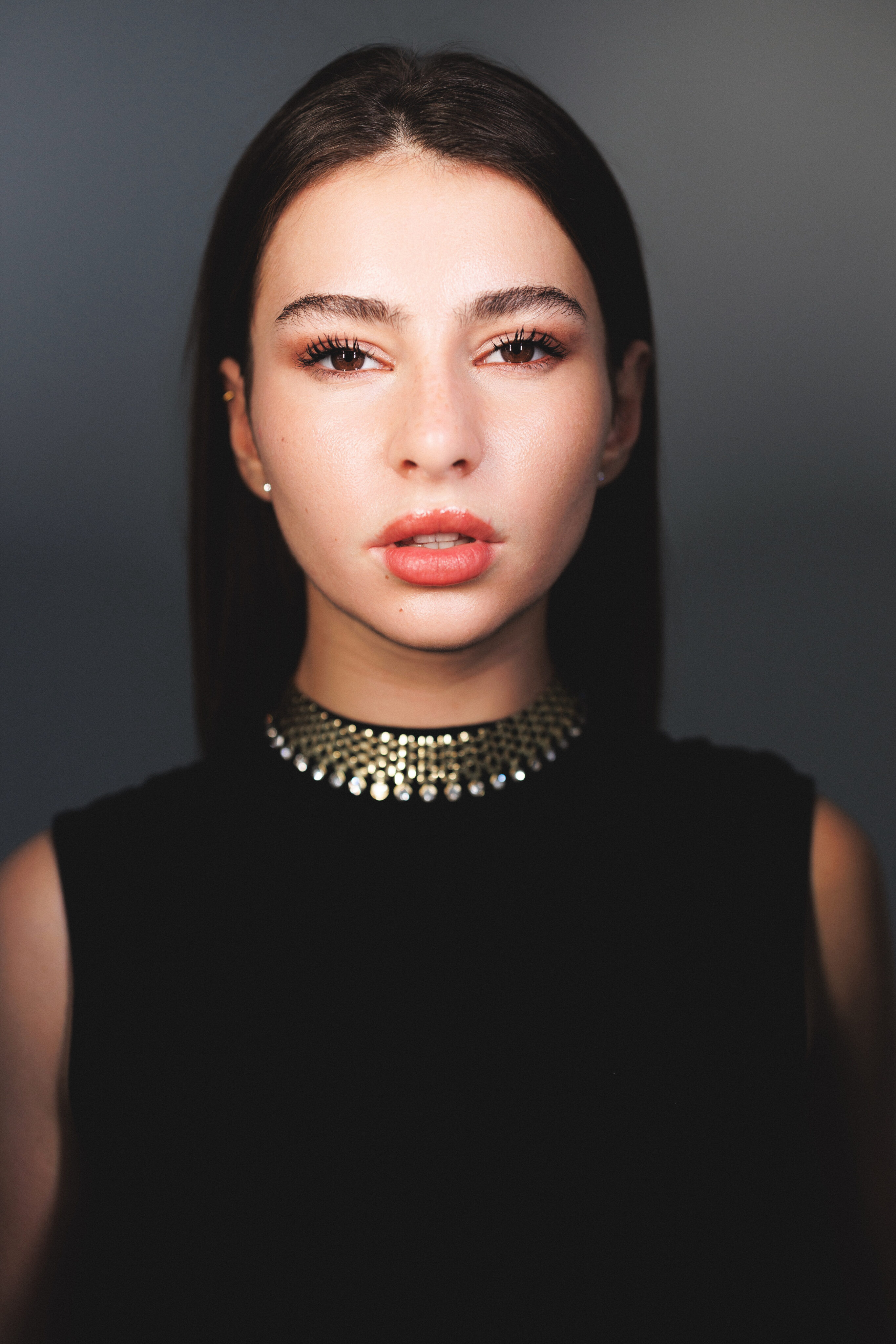 Studio Portrait of Elisa Valoren